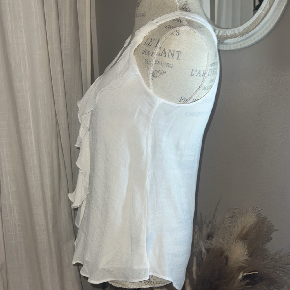A. Byer white sleeveless women’s blouse lightweight ruffle shirt Small - Picture 3 of 9